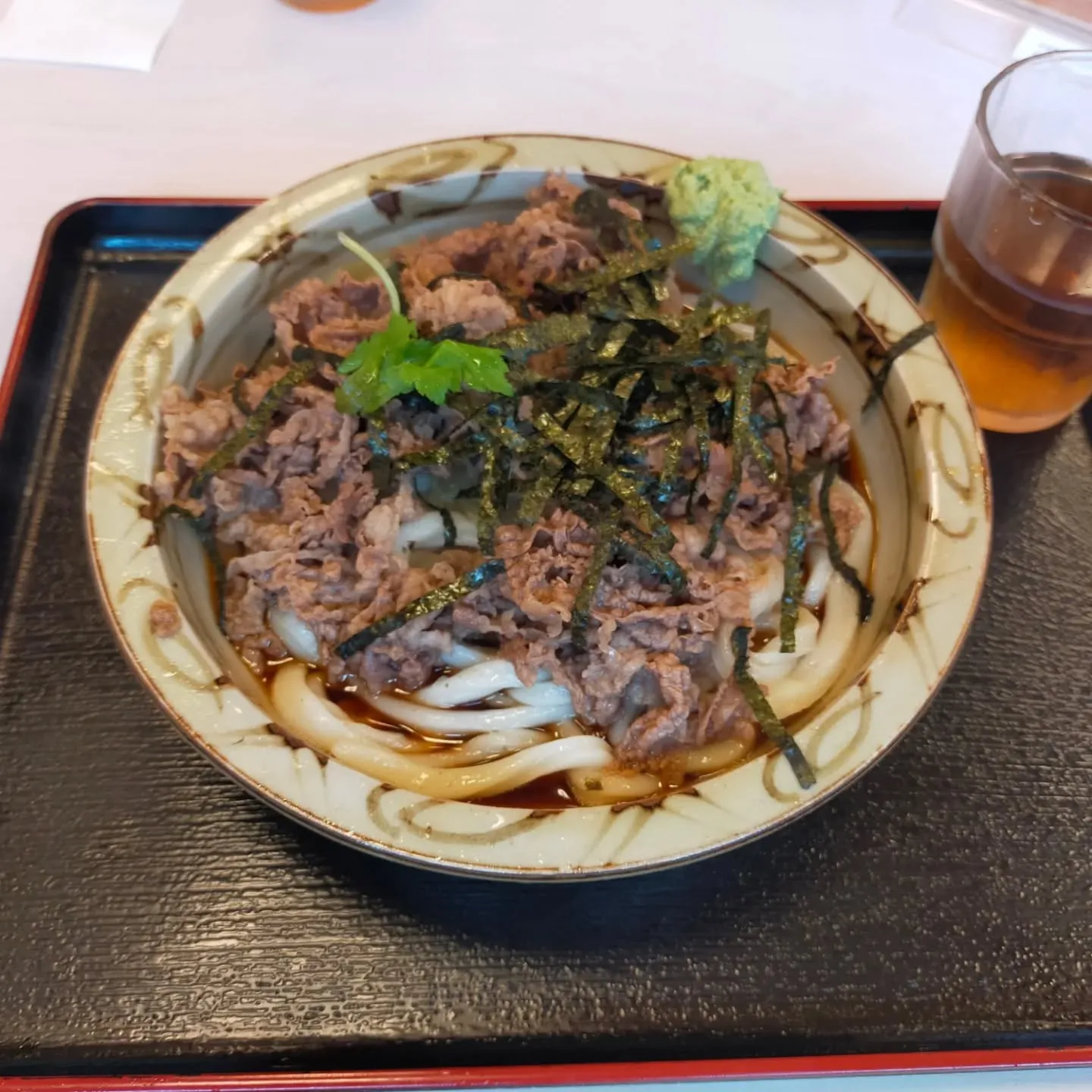名古屋市北区にある《手打ちうどん 牛コロ宮内》さんで、同業者...