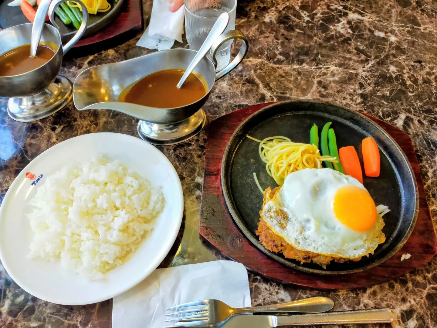 🍴 レストラン「とにお」 名東区 西友高針店