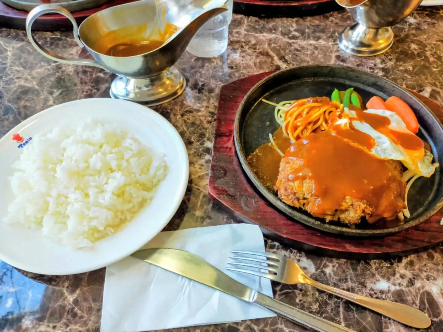 🍴 レストラン「とにお」 名東区 西友高針店