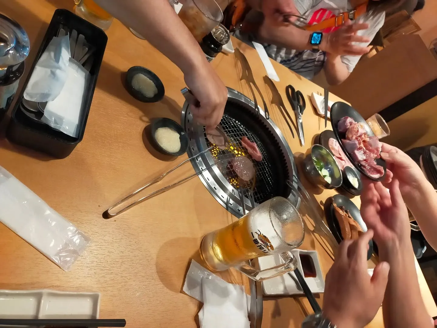 昨日は午前中に資料作り、午後は打ち合わせ。