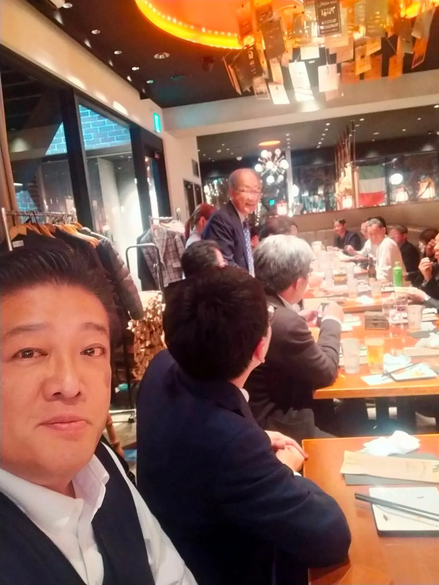 昨夜は、不動産関係業者の忘年会でした🍷
