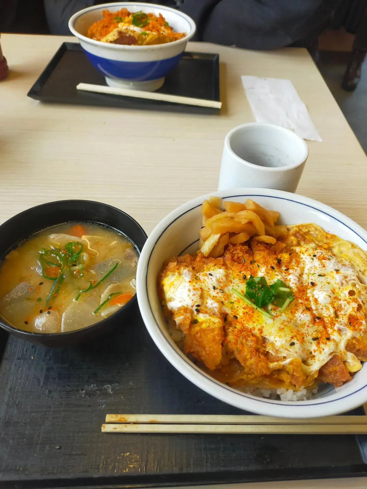 仕事で移動中、ロードサイドにあった「かつや」でランチ🍽️